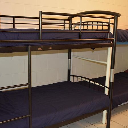 Frogs-Hollow Backpackers Darwin Esterno foto