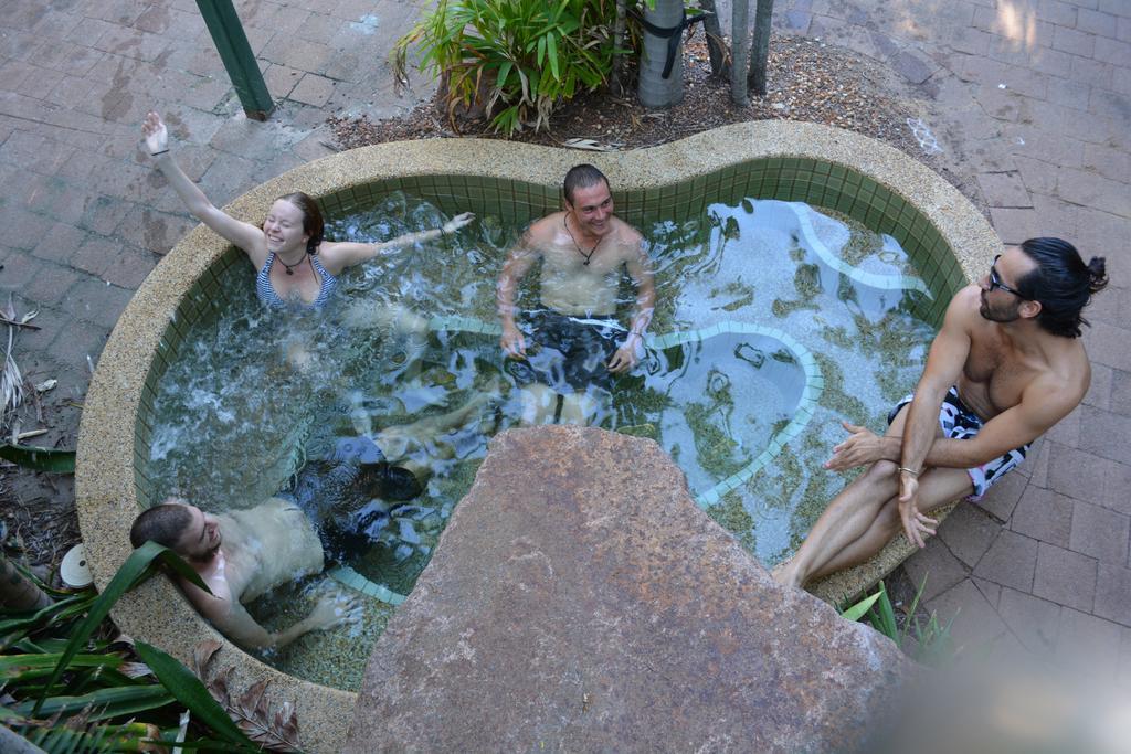 Frogs-Hollow Backpackers Darwin Esterno foto
